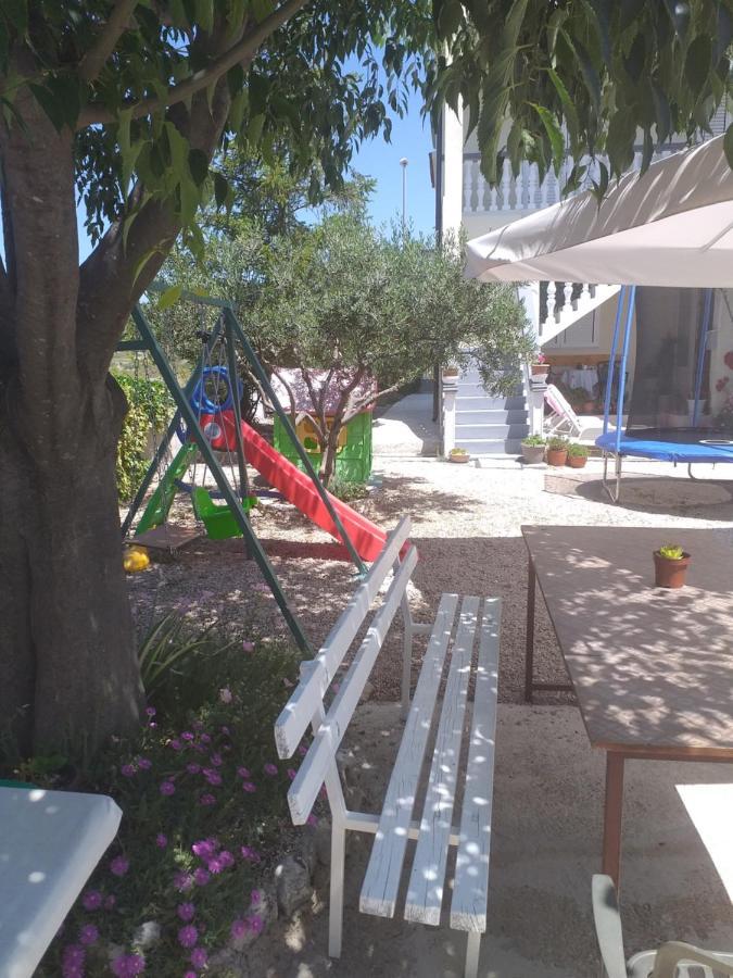 Apartments Mira Jadrtovac Exterior photo